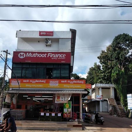 Hotel O Vr Lodge Tāmarakulam エクステリア 写真